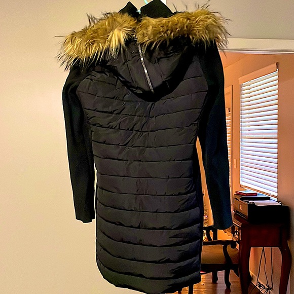 Calvin Klein down and faux fur hooded coat WORE ONCE! Size Medium!!!! - Picture 4 of 7